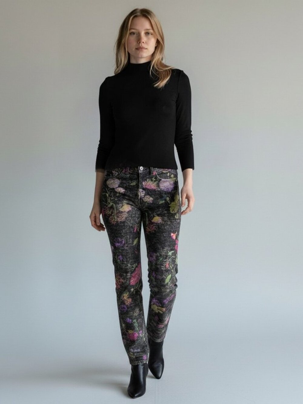 Velvet Pilcro and Letterpress by Anthropologie skinny velvet “jeans size 25